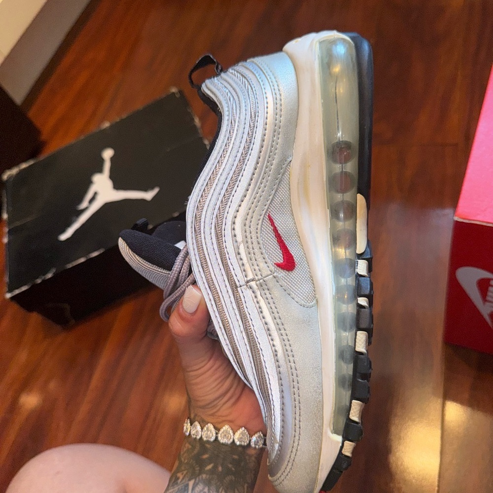 Nike Air Max 97 Metallic Silver Bullet with Red Accents - Picture 6 of 9